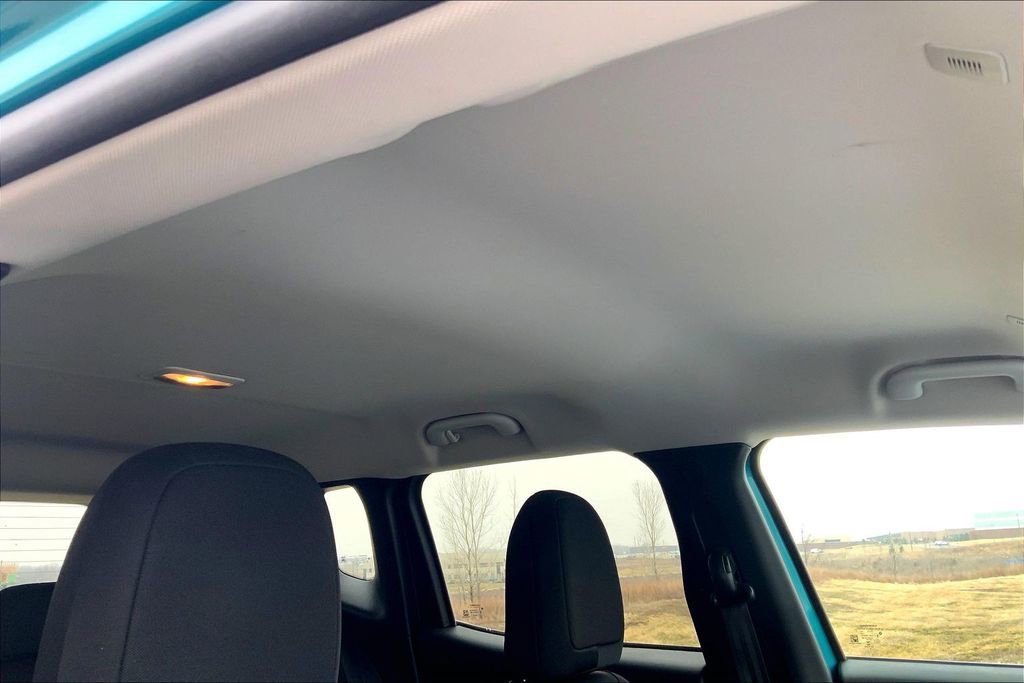 Used 2023 Jeep Renegade Trailhawk image 21