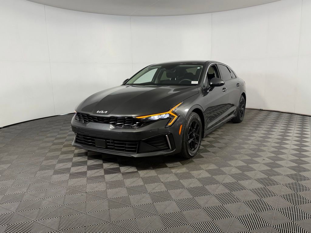 Used 2025 Kia K5 LXS image 3