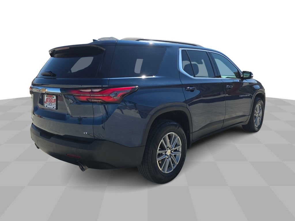 Used 2023 Chevrolet Traverse LT FWD image 8