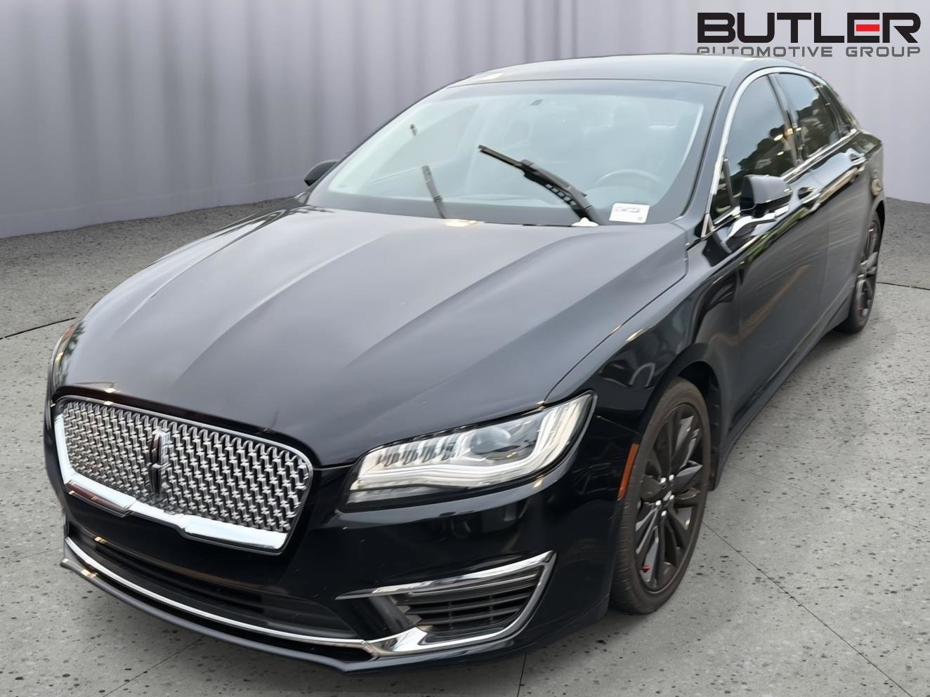 Used 2017 Lincoln MKZ Reserve FWD image 1