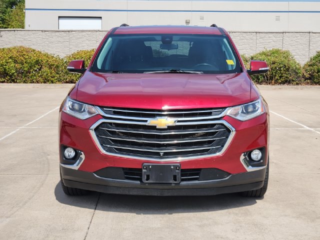 Used 2020 Chevrolet Traverse LT w/ LT Premium Package FWD image 2