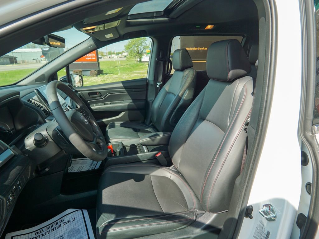 Used 2023 Honda Odyssey Sport image 22