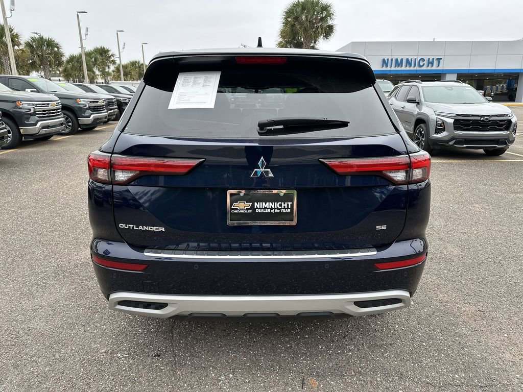 Used 2024 Mitsubishi Outlander SE AWD/4WD image 15