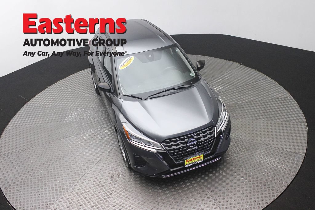 Used 2024 Nissan Kicks S FWD image 3
