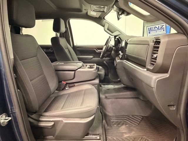 Used 2022 Chevrolet Silverado 1500 RST AWD/4WD image 19