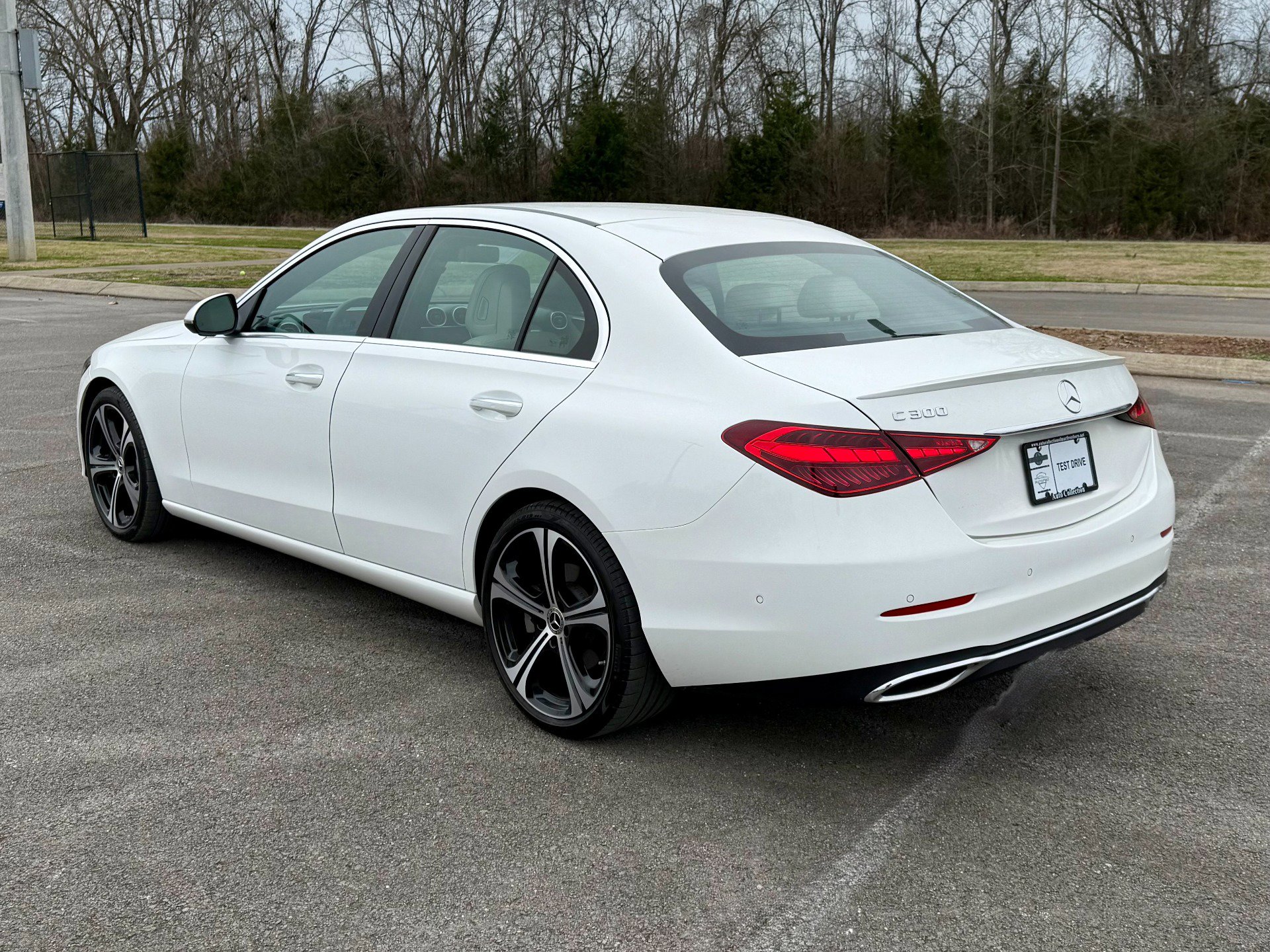 Used 2024 Mercedes-Benz C 300 Sedan image 4