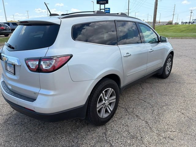 Used 2017 Chevrolet Traverse LT AWD/4WD image 3