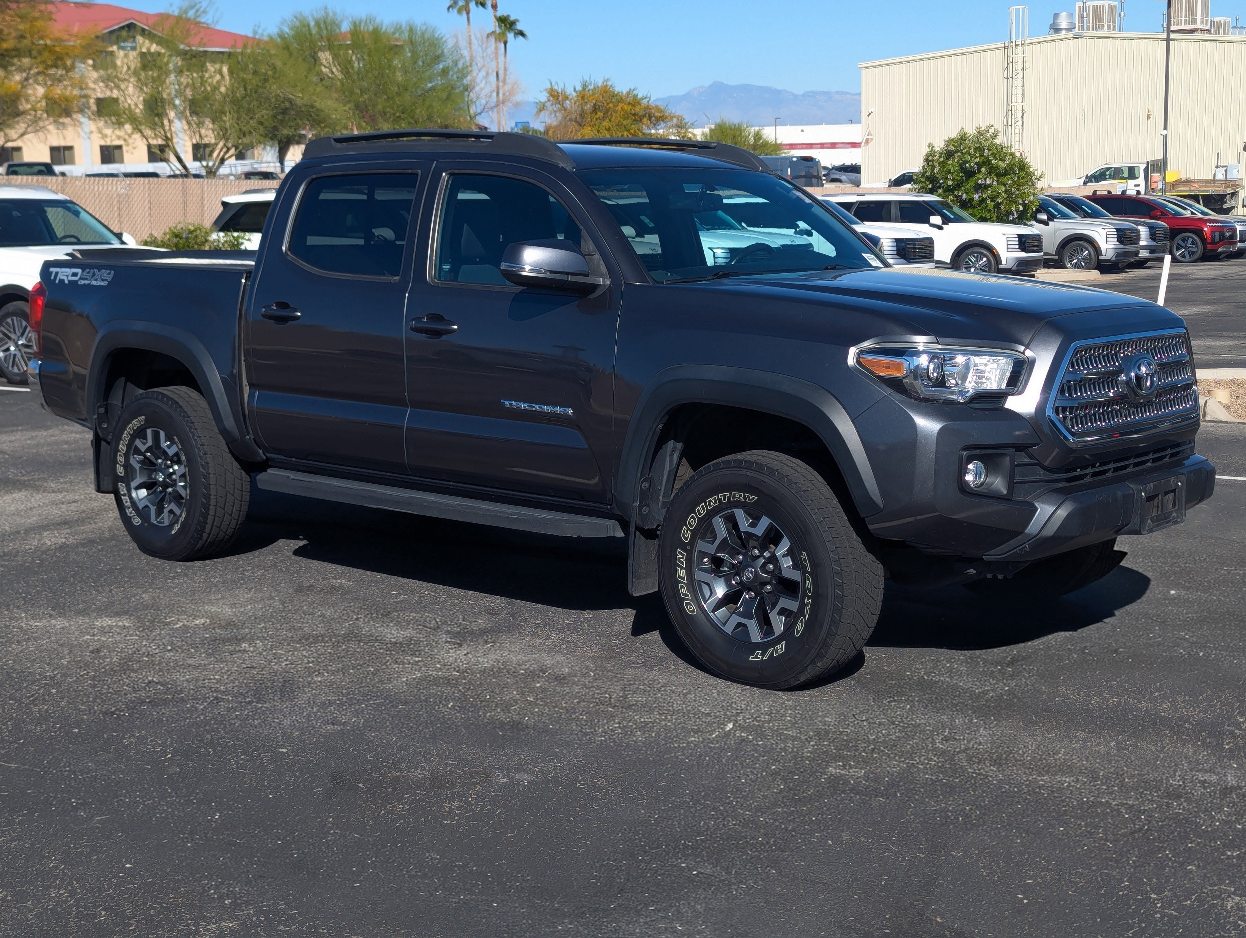 Used 2016 Toyota Tacoma TRD Off-Road w/ Towing Package image 1