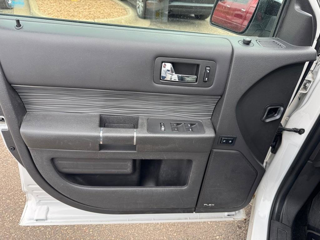 Used 2016 Ford Flex SEL w/ Equipment Group 202A AWD/4WD image 16