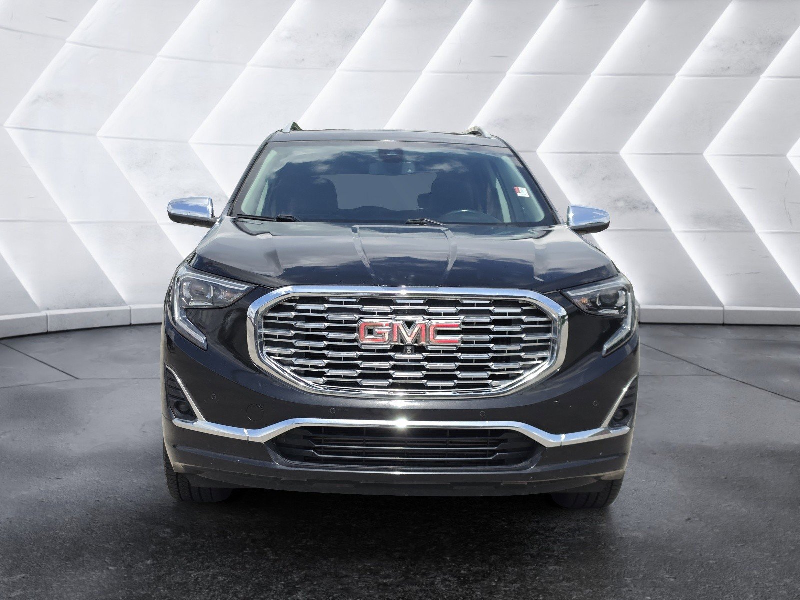 Used 2019 GMC Terrain Denali w/ Advanced Safety Package AWD/4WD image 7
