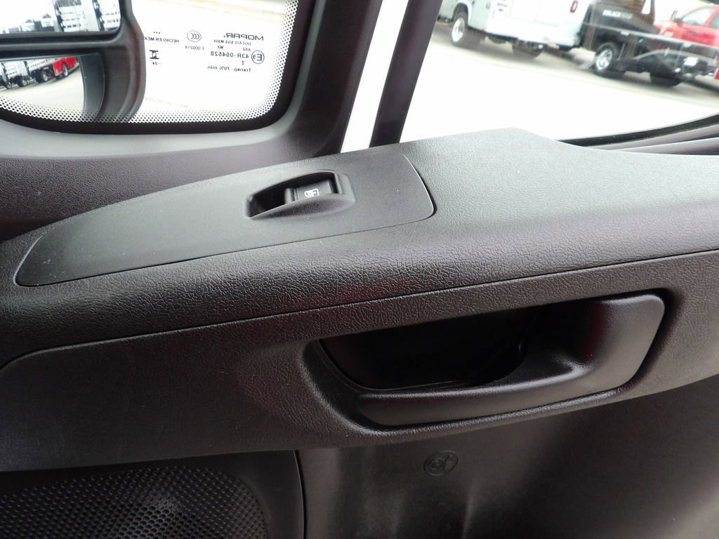 Used 2024 RAM ProMaster 2500 w/ Convenience Group FWD image 31