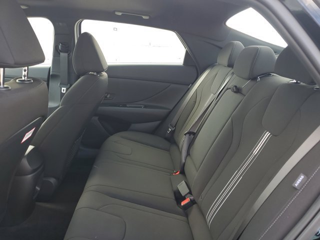 New 2026 Hyundai Elantra SEL Sport Premium FWD image 9