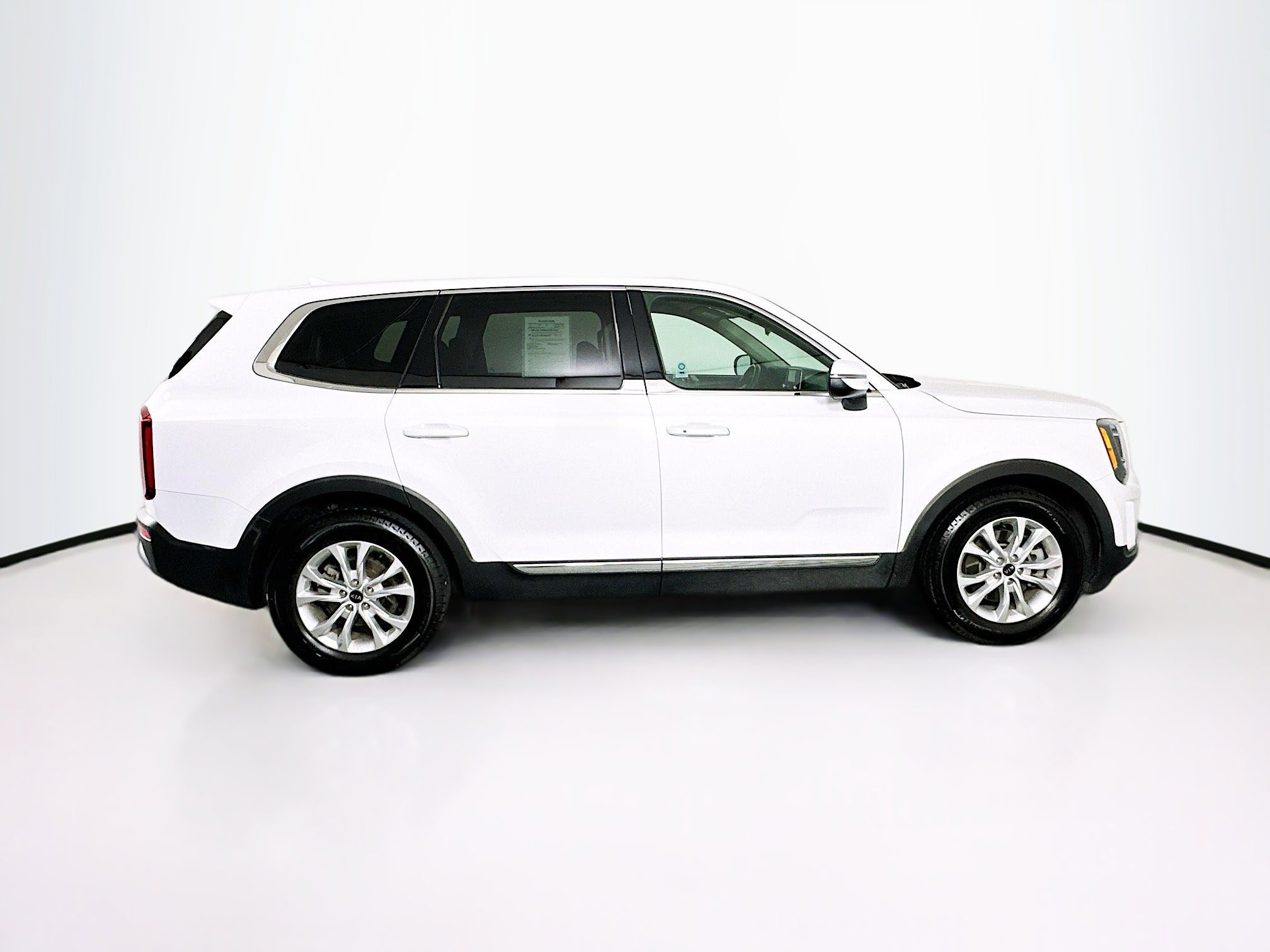 Used 2021 Kia Telluride LX AWD/4WD image 10