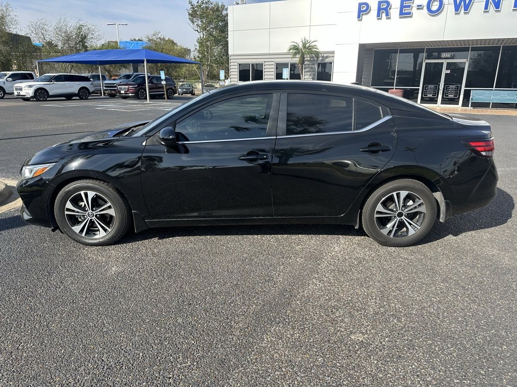 Used 2022 Nissan Sentra SV image 3