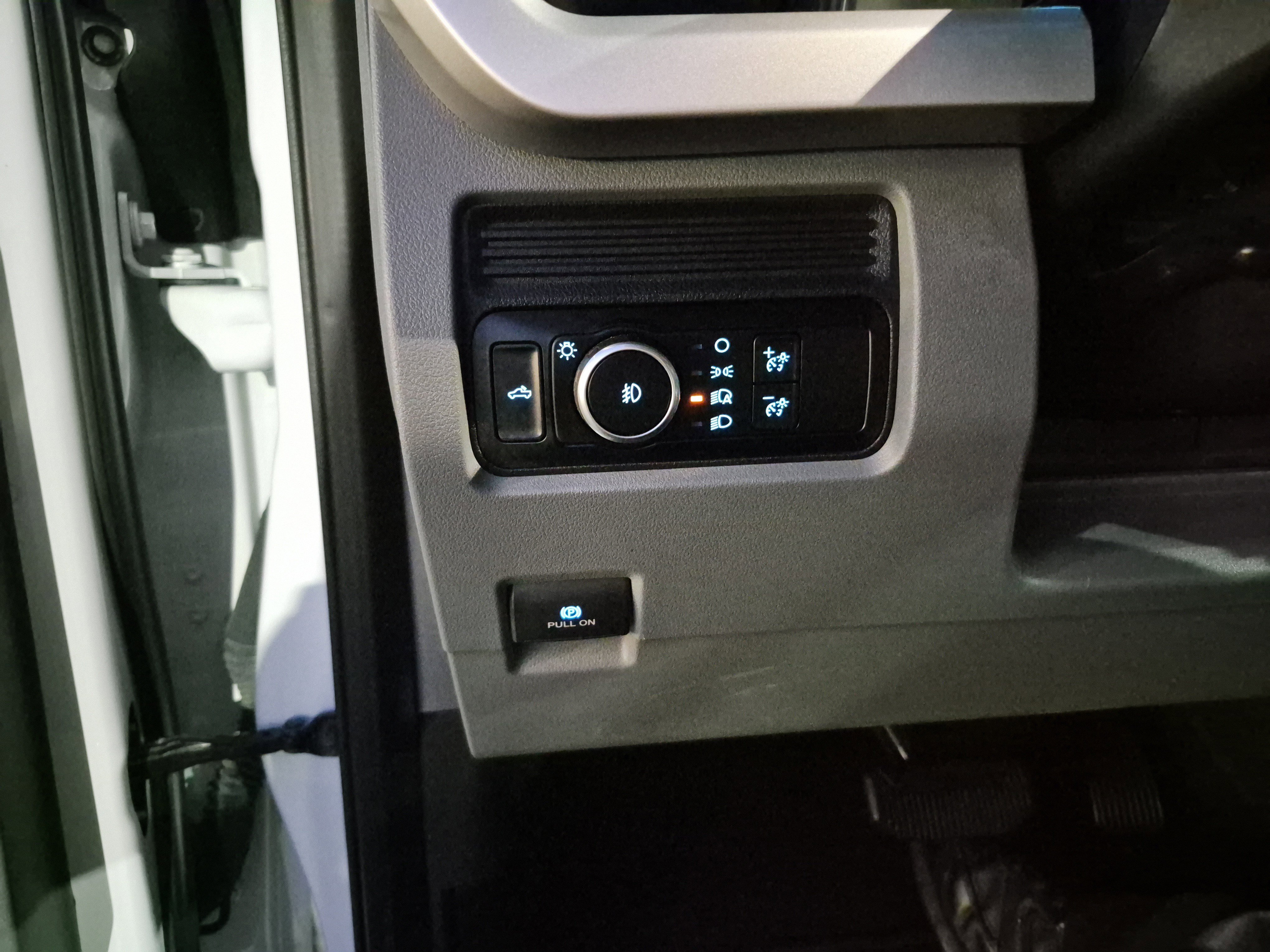 Used 2024 Ford F250 XLT image 23