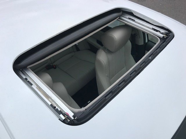 Used 2021 Honda Accord Touring image 9