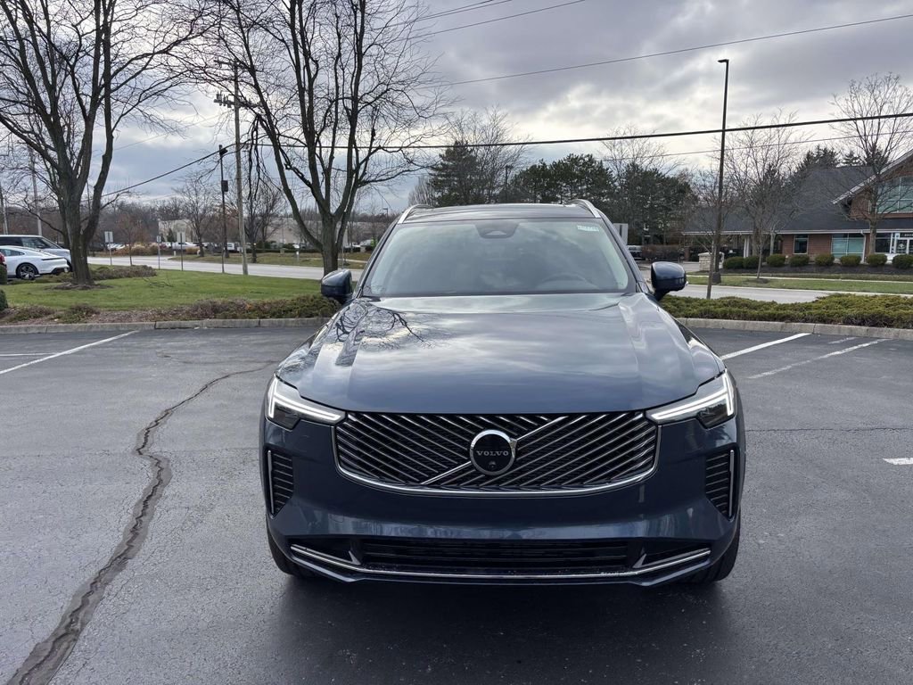 New 2026 Volvo XC90 B6 Plus image 2