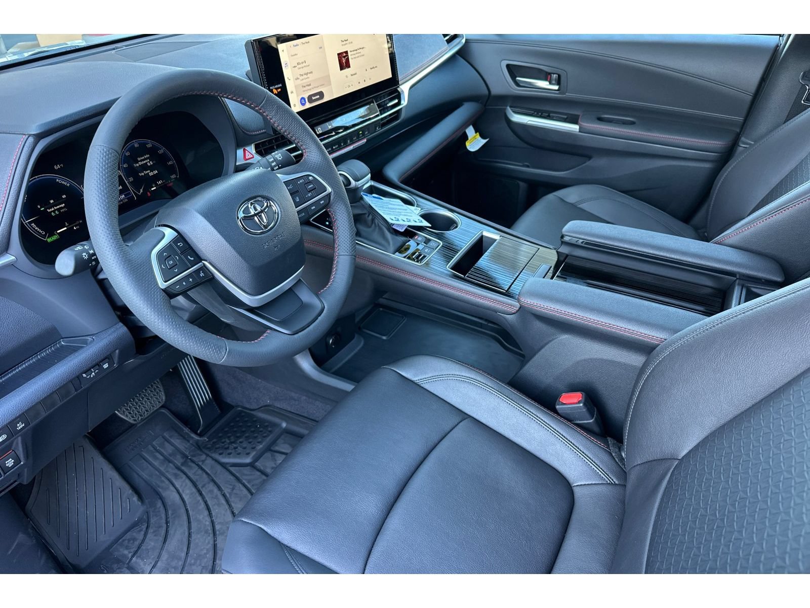 New 2026 Toyota Sienna XSE AWD/4WD image 10