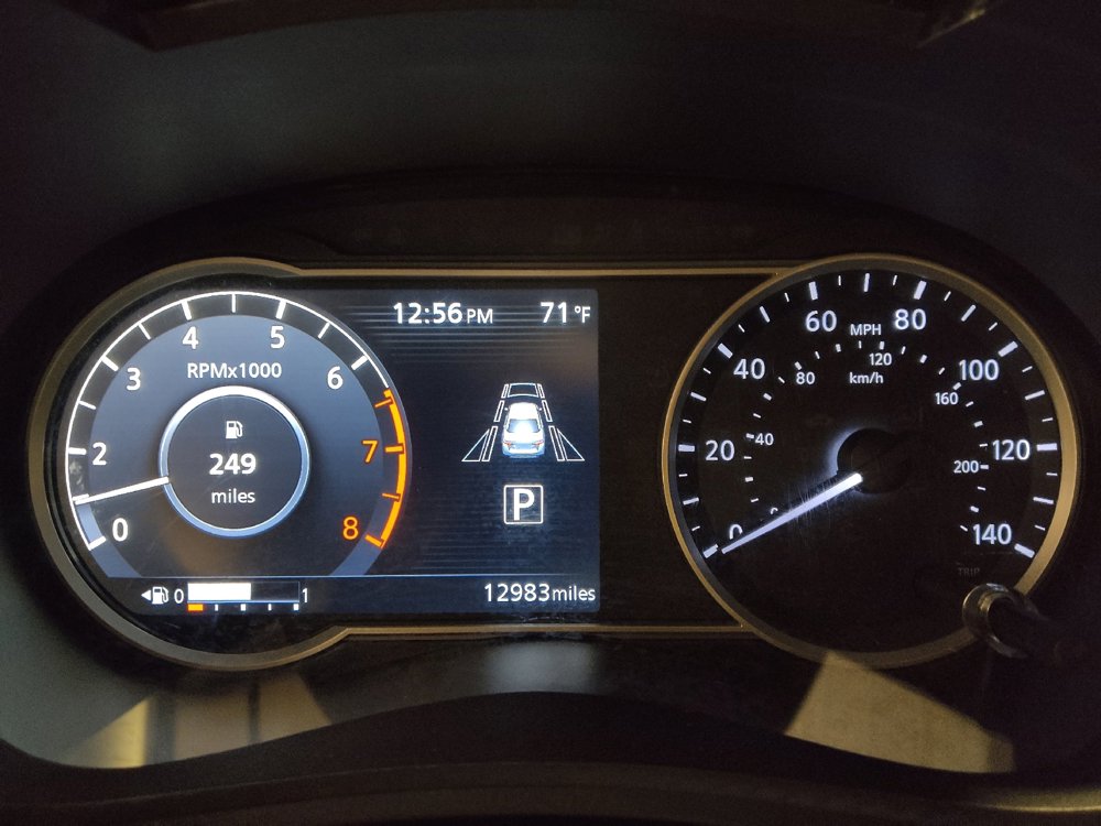 Used 2023 Nissan Versa SR w/ Trunk Package image 23