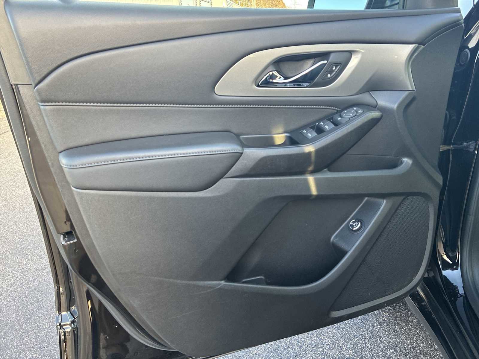 Certified 2023 Chevrolet Traverse LT image 21