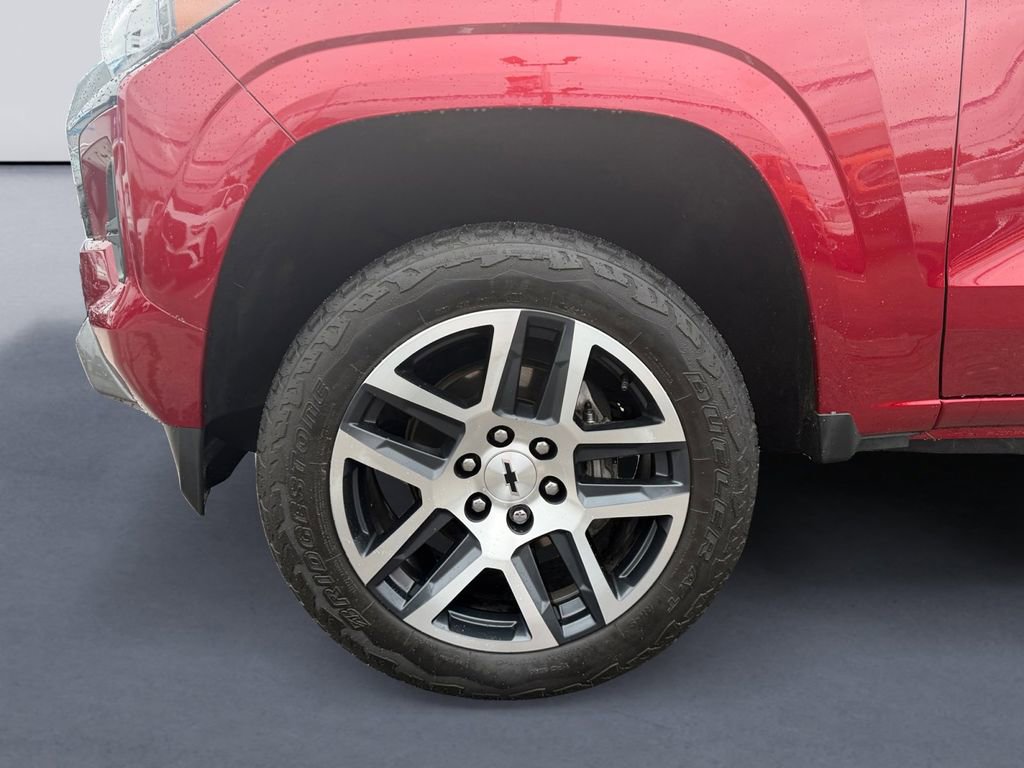 Used 2024 Chevrolet Colorado Z71 w/ Z71 Convenience Package 2 AWD/4WD image 9