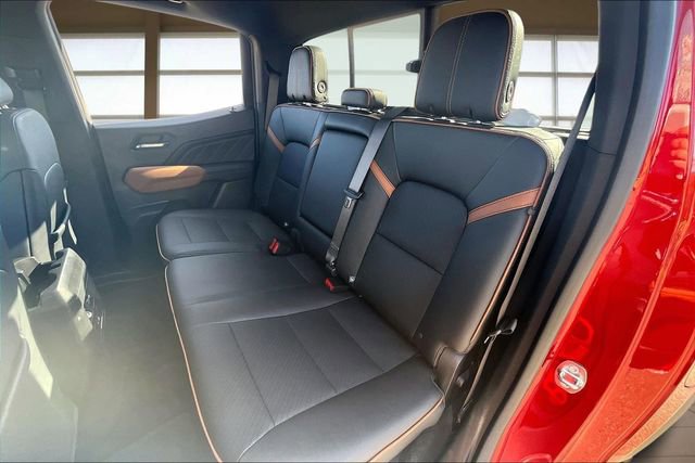 Used 2023 GMC Canyon AT4 w/ AT4 Premium Package image 27