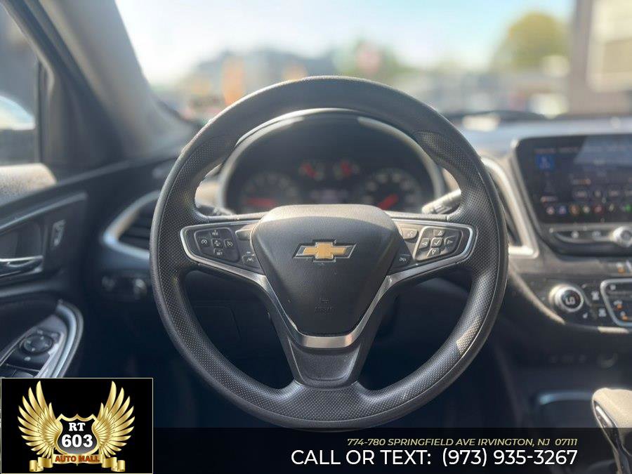 Used 2024 Chevrolet Malibu LT FWD image 11