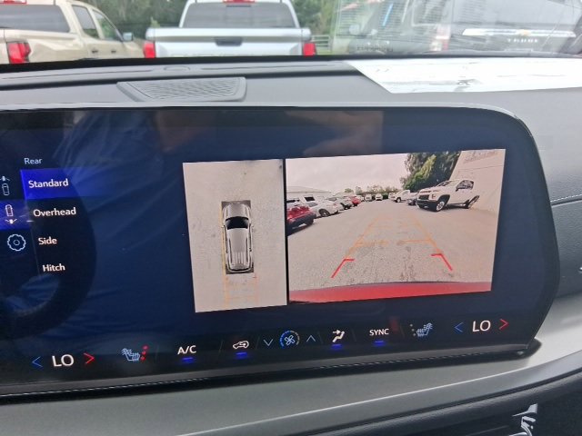 New 2026 Chevrolet Traverse LT w/ Enhanced Driving Package image 40