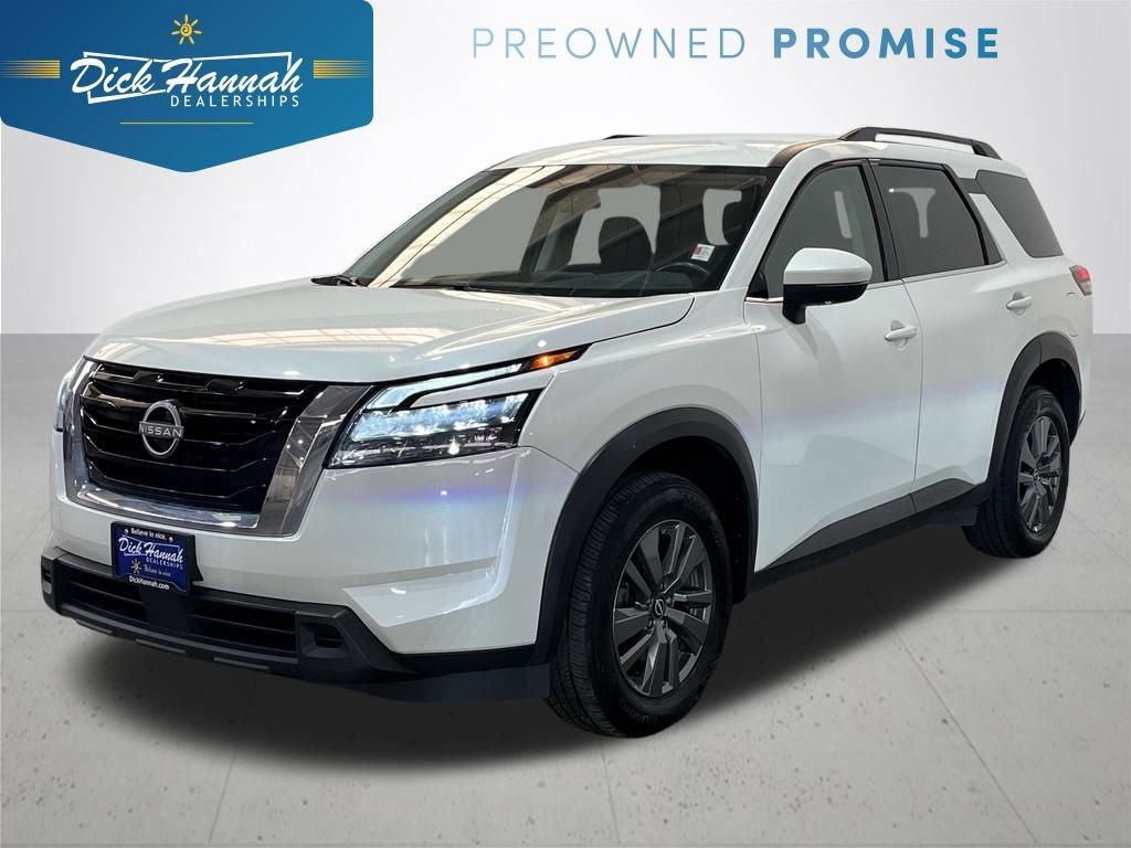 Used 2024 Nissan Pathfinder SV