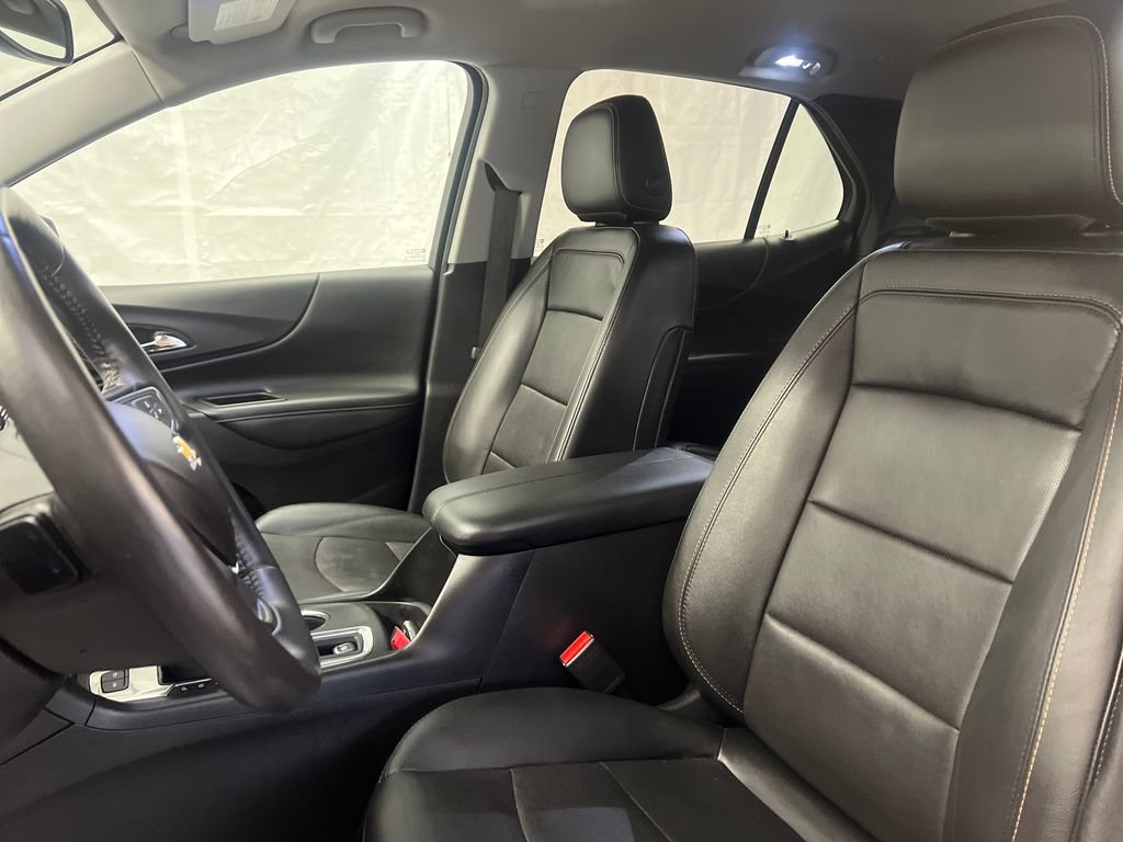 Used 2018 Chevrolet Equinox Premier AWD/4WD image 17