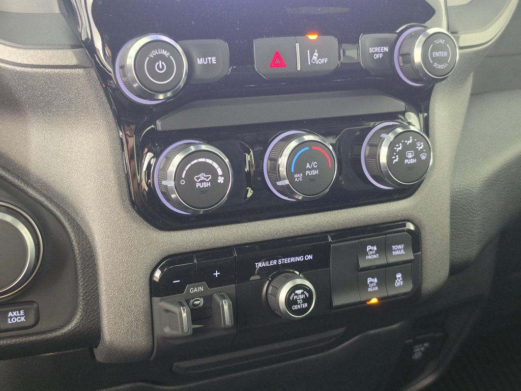 New 2026 RAM 1500 Warlock AWD/4WD image 19