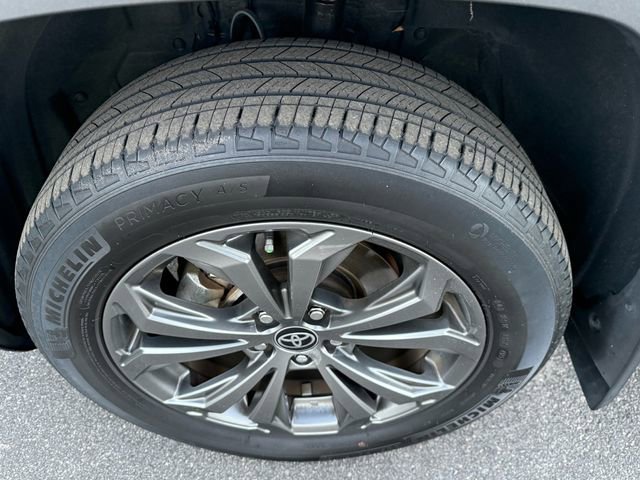 Used 2024 Toyota RAV4 XLE Premium image 21
