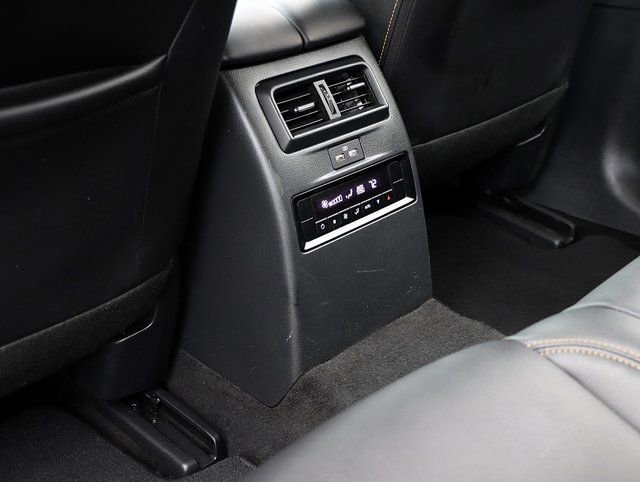 Used 2025 MAZDA CX-90 3.3 Turbo w/ Select Package AWD/4WD image 16