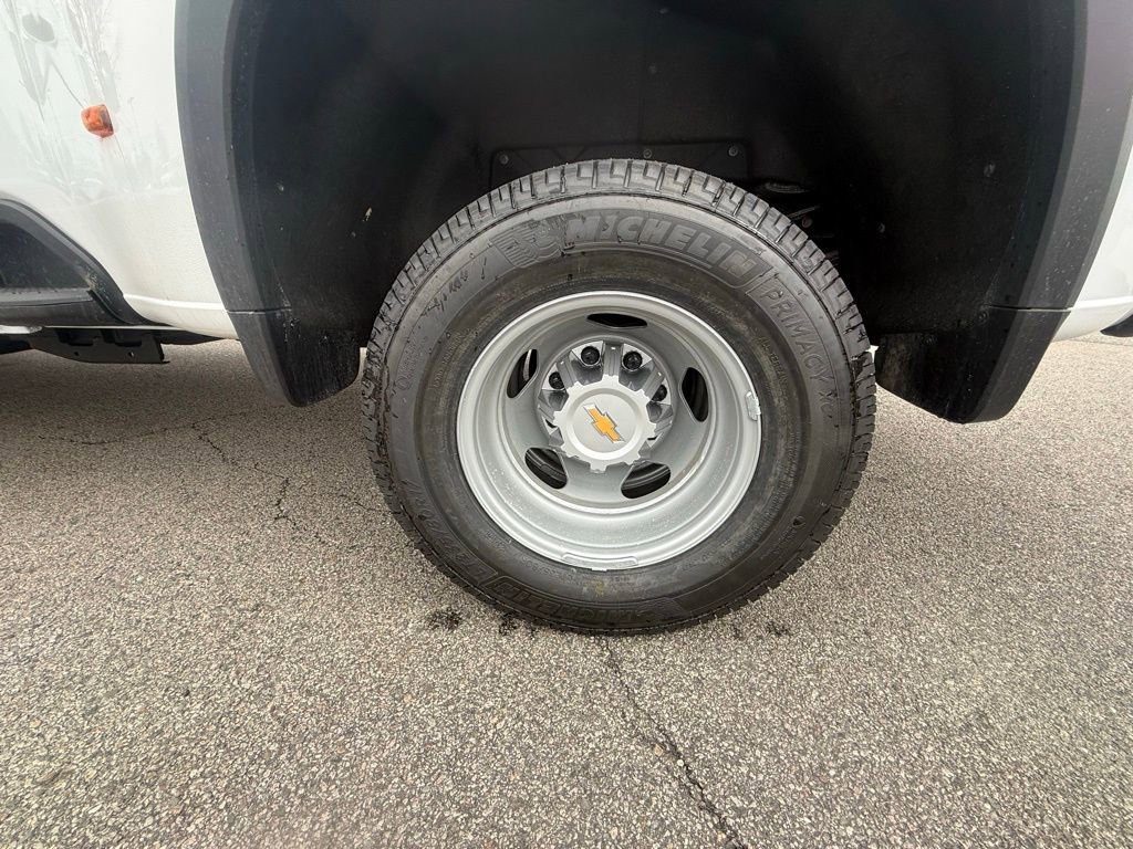 New 2026 Chevrolet Silverado 3500 W/T image 35