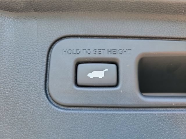 Used 2025 Honda Pilot Touring image 21