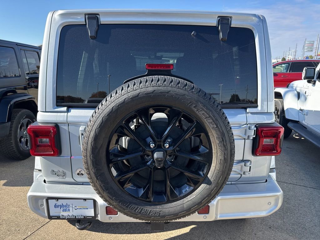 Used 2023 Jeep Wrangler Altitude image 5