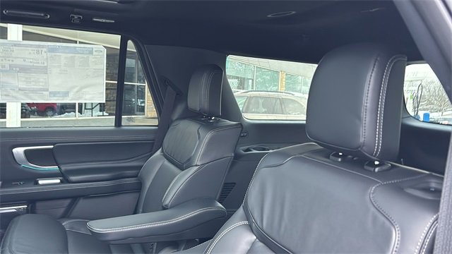 New 2025 Ford Expedition Platinum w/ Stealth Performance Package image 27
