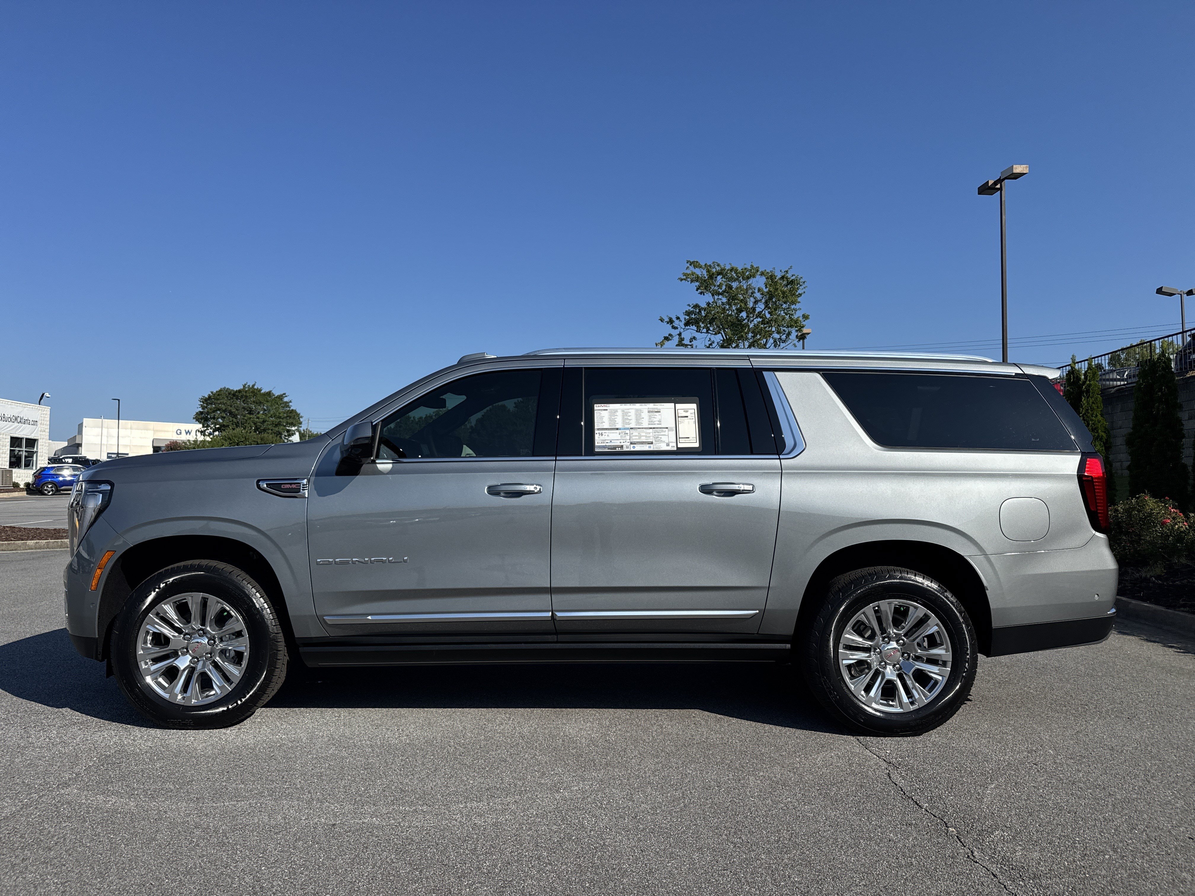 New 2026 GMC Yukon XL Denali w/ Sun & Power Step Package AWD/4WD image 7