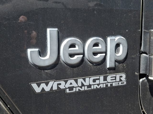 Used 2021 Jeep Wrangler Unlimited Sahara AWD/4WD image 11
