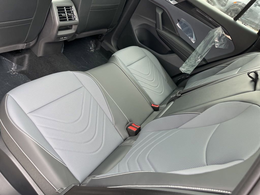 New 2026 Volkswagen Tiguan SE R-Line image 14