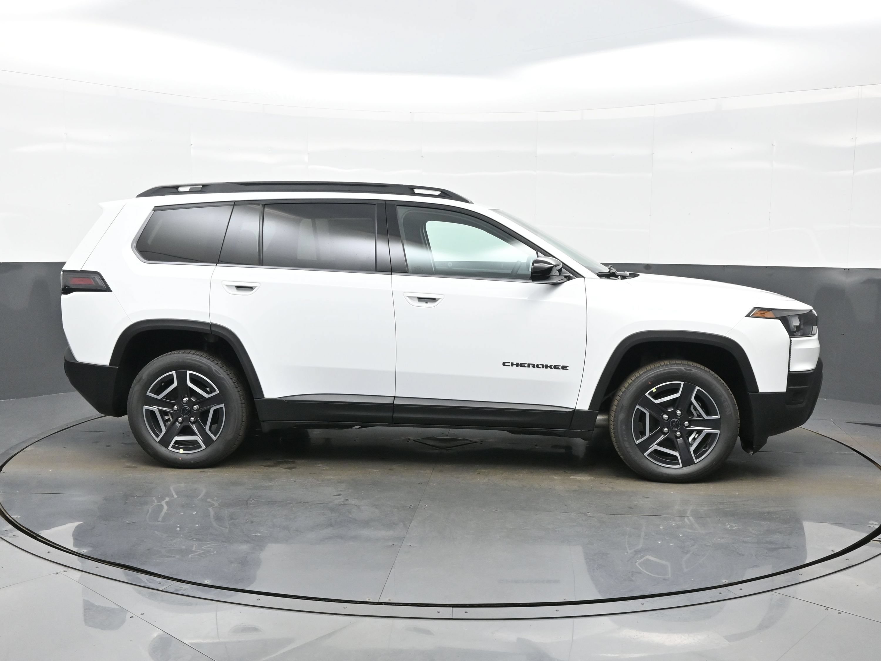 New 2026 Jeep Cherokee Laredo AWD/4WD image 10