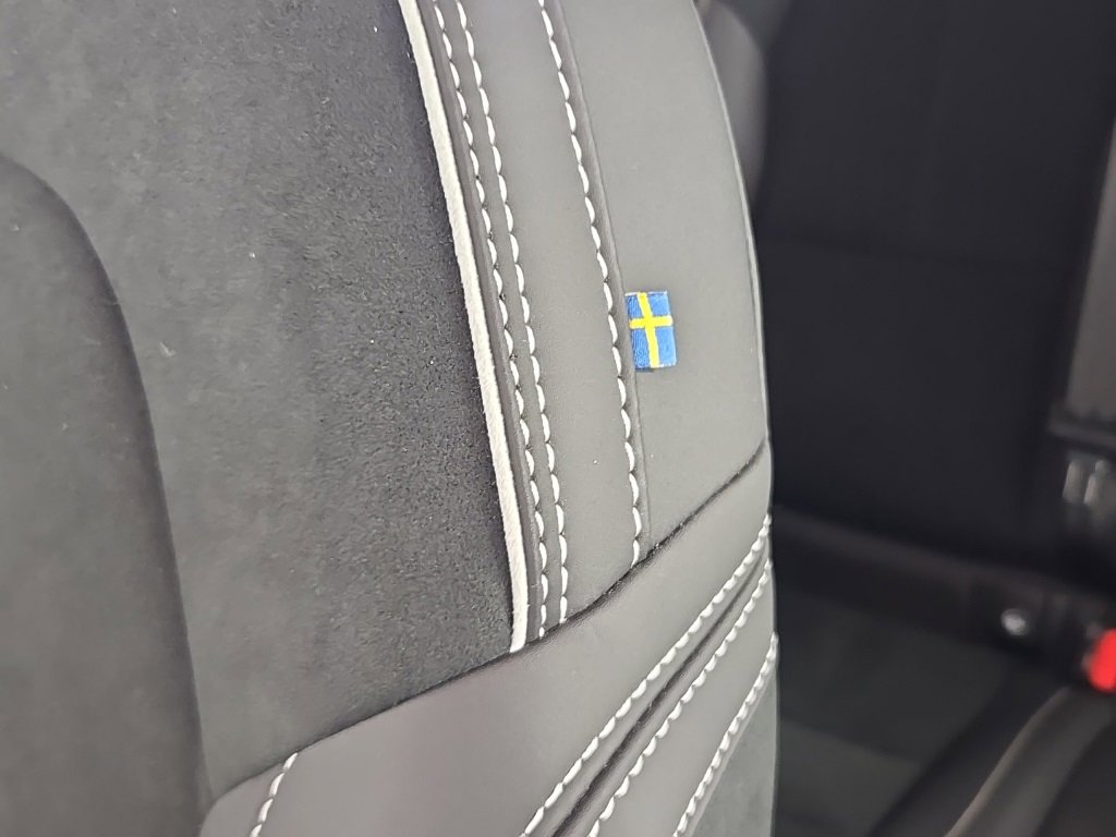 Certified 2023 Volvo C40 P8 Recharge Ultimate image 33