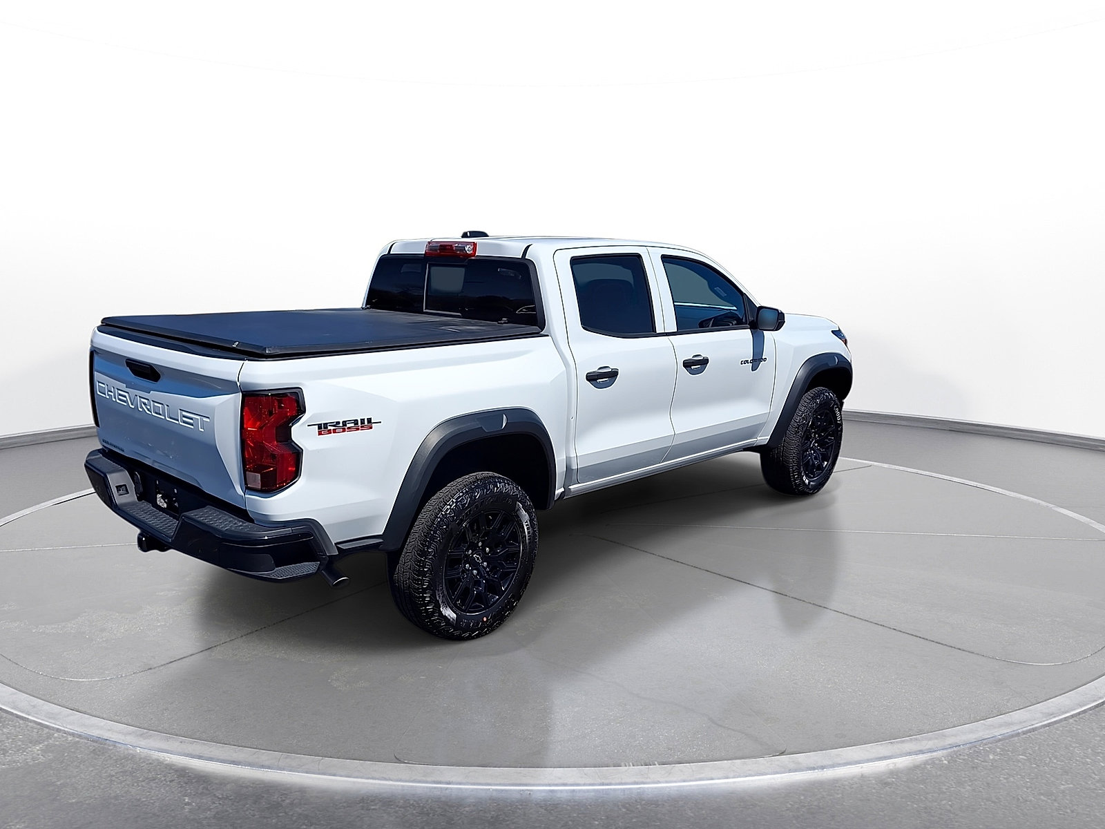 Used 2024 Chevrolet Colorado Trail Boss w/ Advanced Trailering Package AWD/4WD image 8