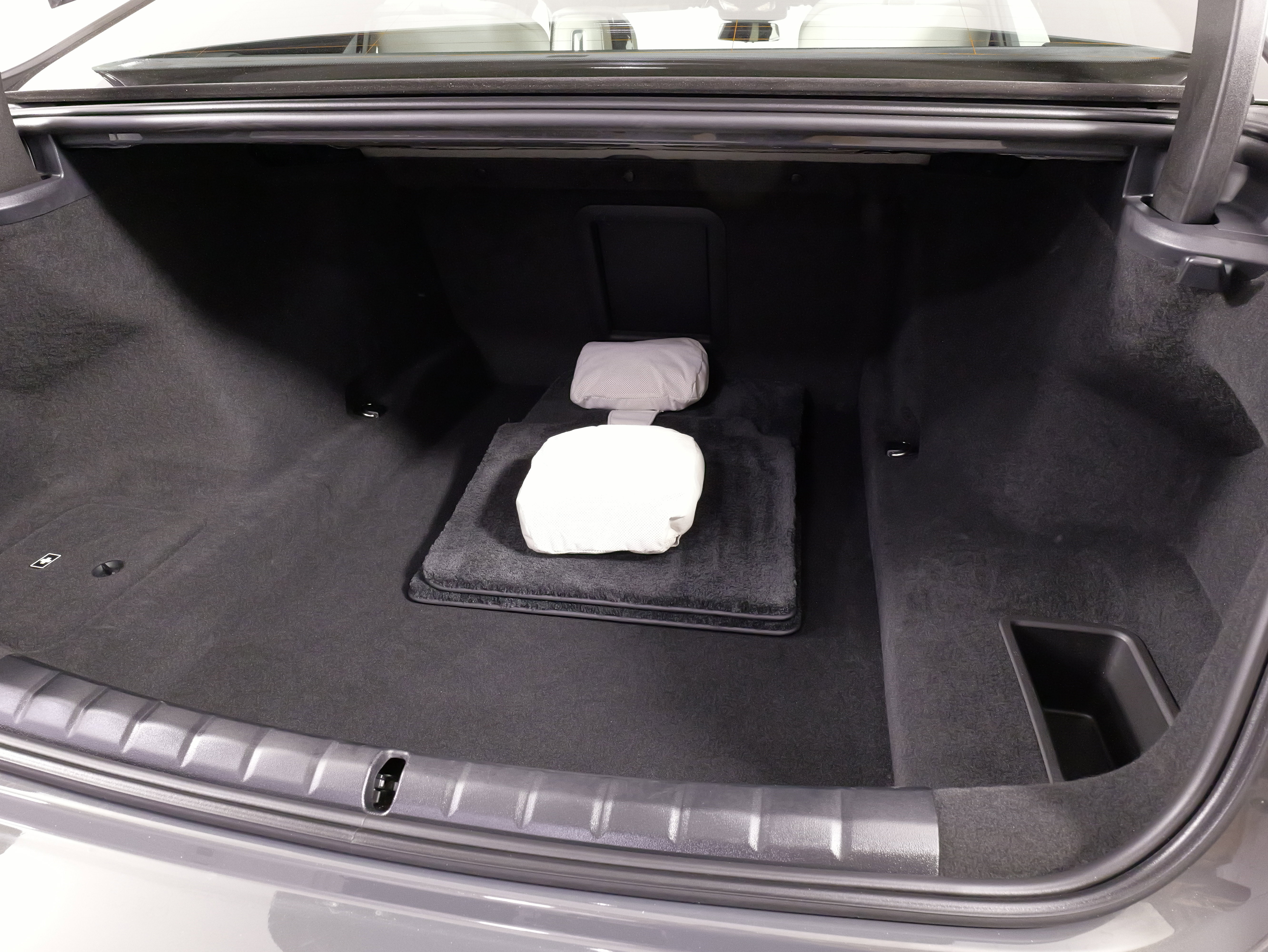 Used 2024 BMW 740i RWD image 62