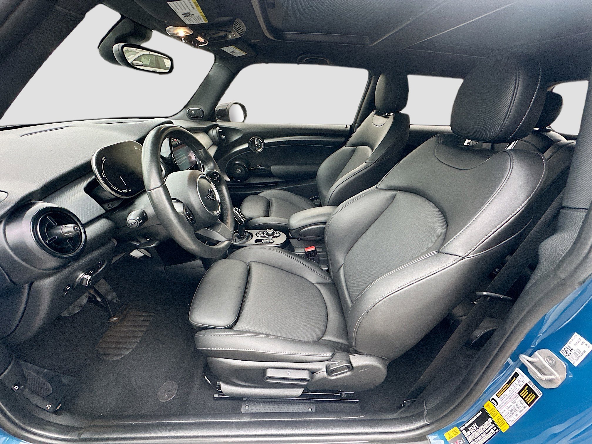 Certified 2024 MINI Cooper SE image 21