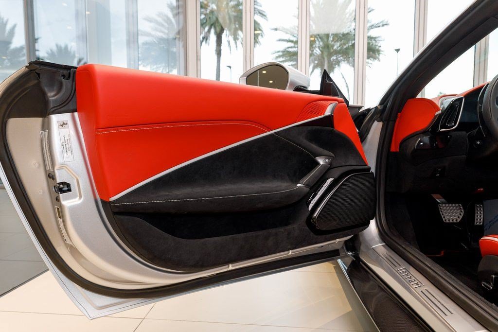 Used 2024 Ferrari Roma Spider RWD image 26