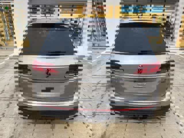 Certified 2023 Volkswagen Atlas SE w/ Panoramic Sunroof Package image 7