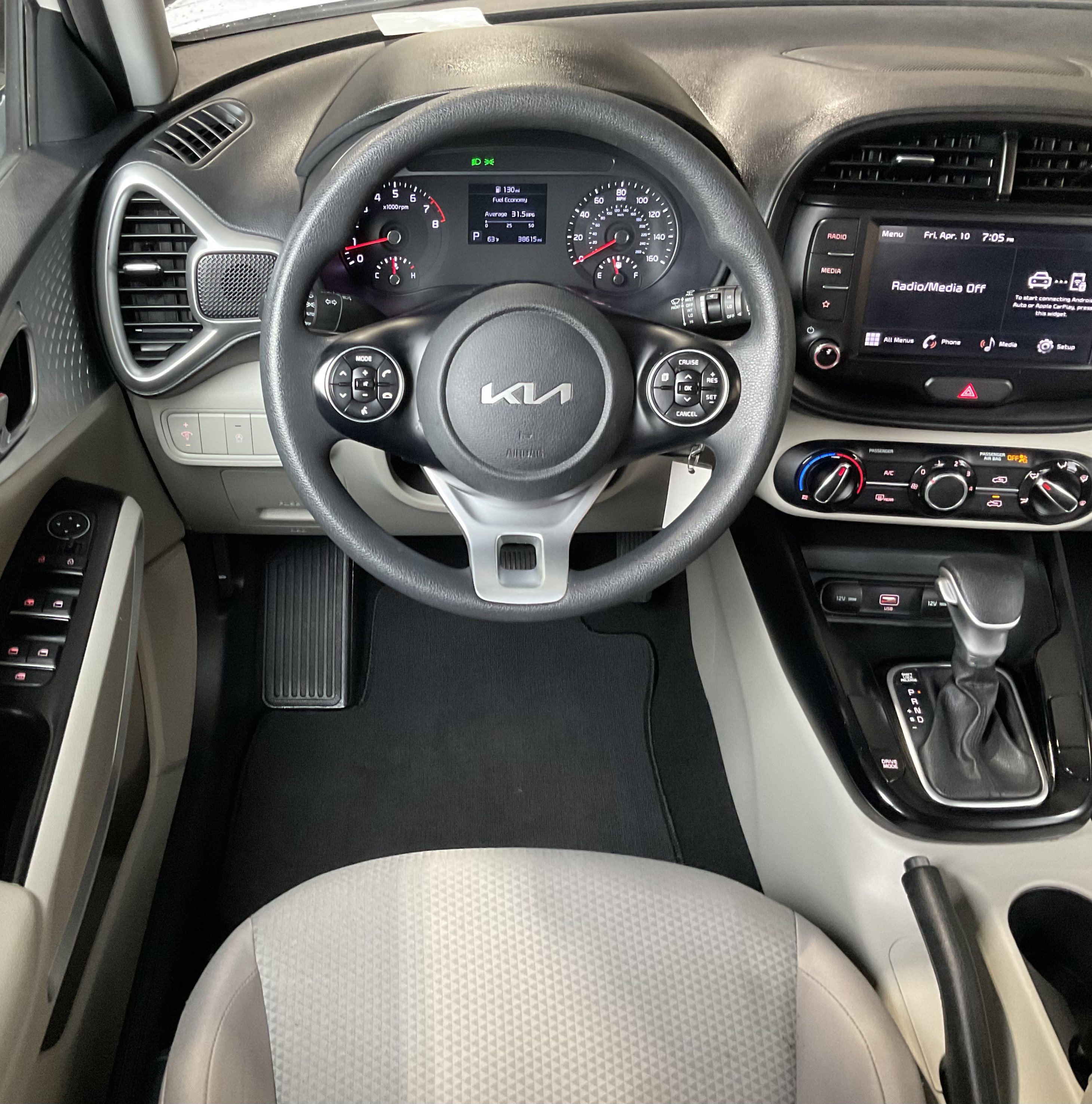 Used 2022 Kia Soul LX FWD image 20