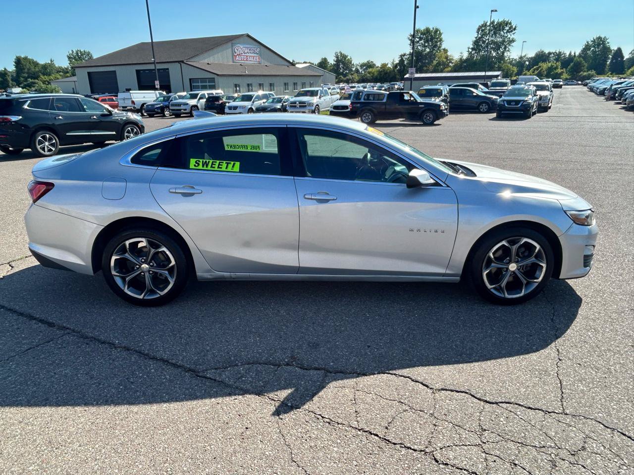 Used 2020 Chevrolet Malibu LT FWD image 4