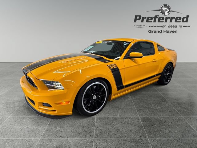 Used 2013 Ford Mustang Boss 302 w/ Boss 302 Accessory Pkg RWD image 3